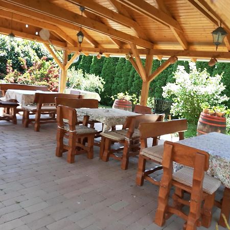 Nosztalgia Vendeghaz Hotell Zalaegerszeg Exteriör bild