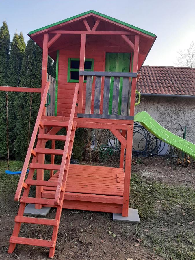 Nosztalgia Vendeghaz Hotell Zalaegerszeg Exteriör bild