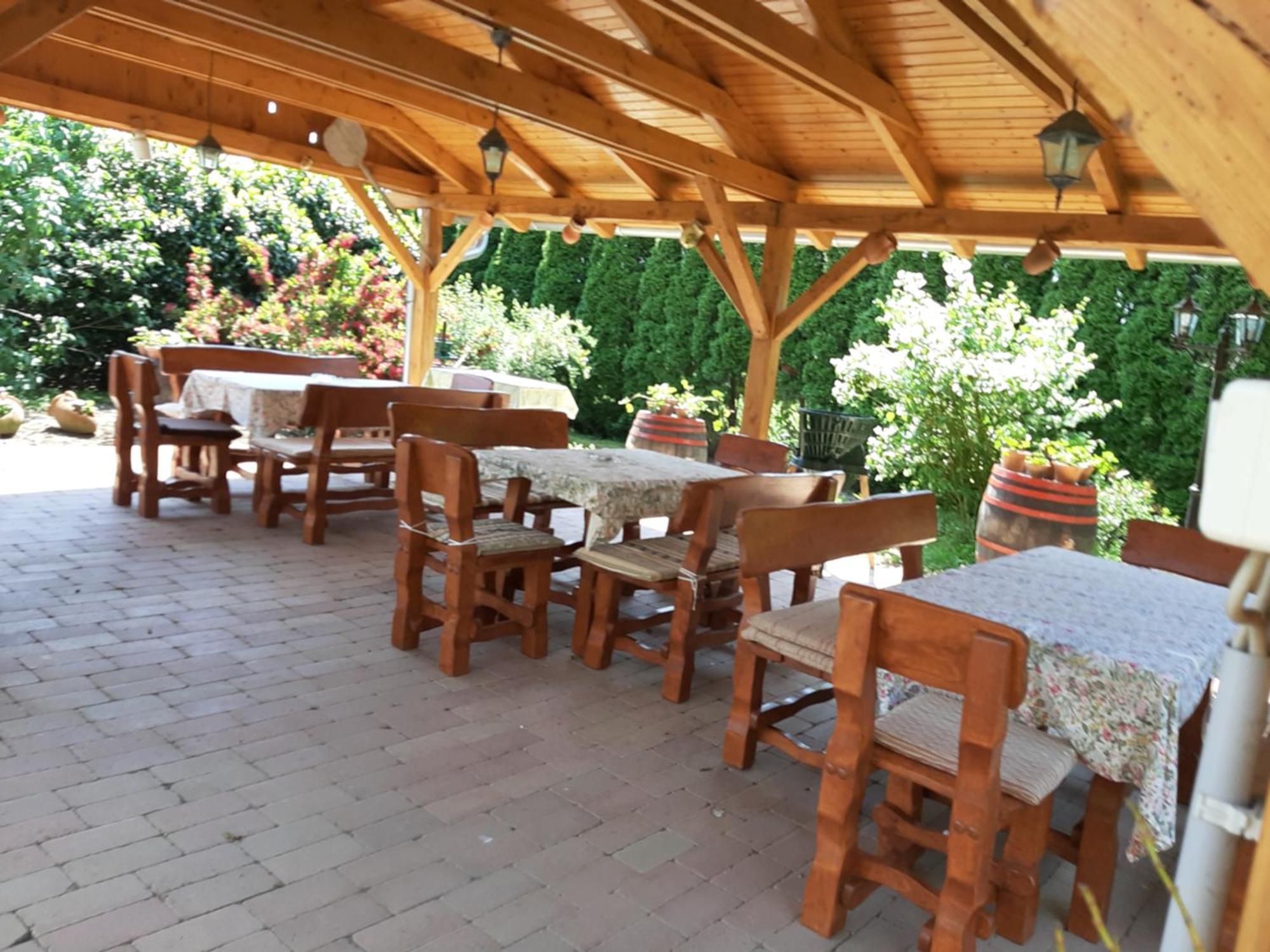 Nosztalgia Vendeghaz Hotell Zalaegerszeg Exteriör bild